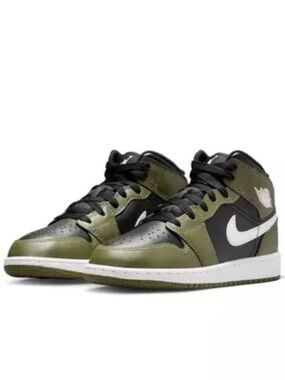 Jordan 1 Mid "Black/White/Medium Olive" Grade School Boys' Shoe Size 6.5